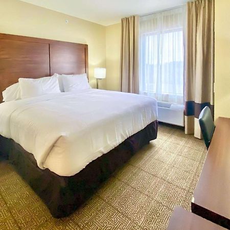 Comfort Inn & Suites Harrah Choctaw Extérieur photo