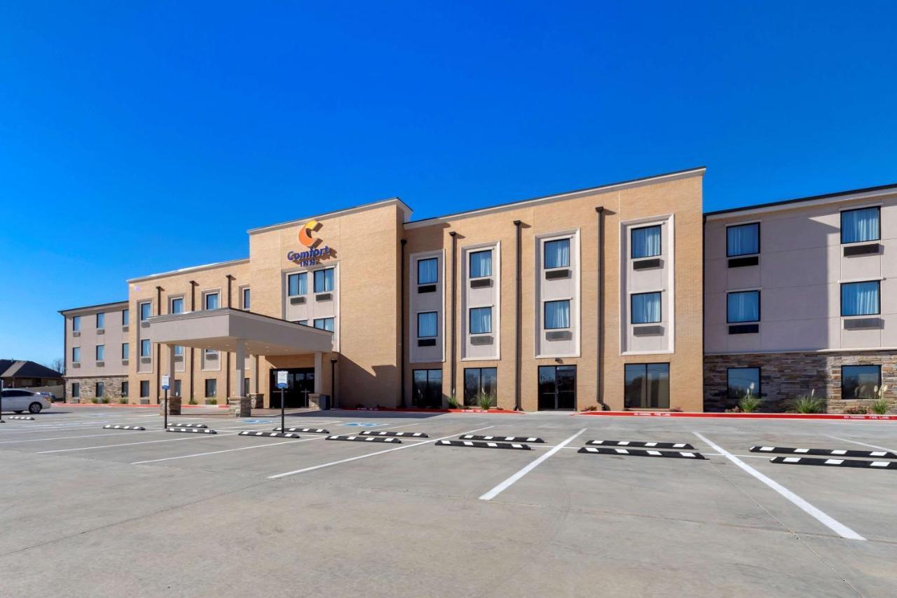 Comfort Inn & Suites Harrah Choctaw Extérieur photo