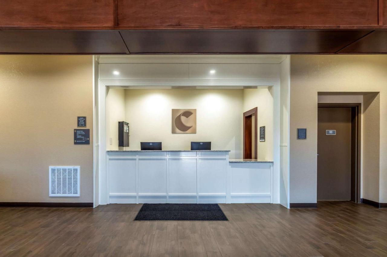 Comfort Inn & Suites Harrah Choctaw Extérieur photo