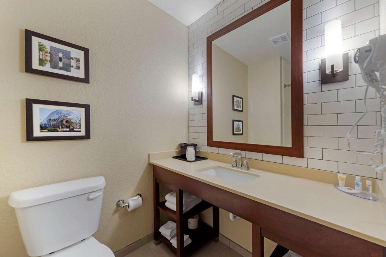 Comfort Inn & Suites Harrah Choctaw Extérieur photo