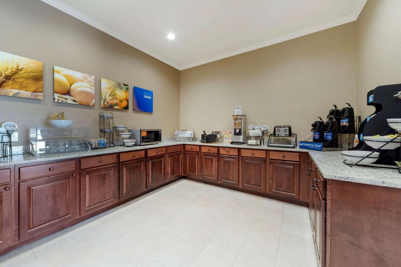 Comfort Inn & Suites Harrah Choctaw Extérieur photo