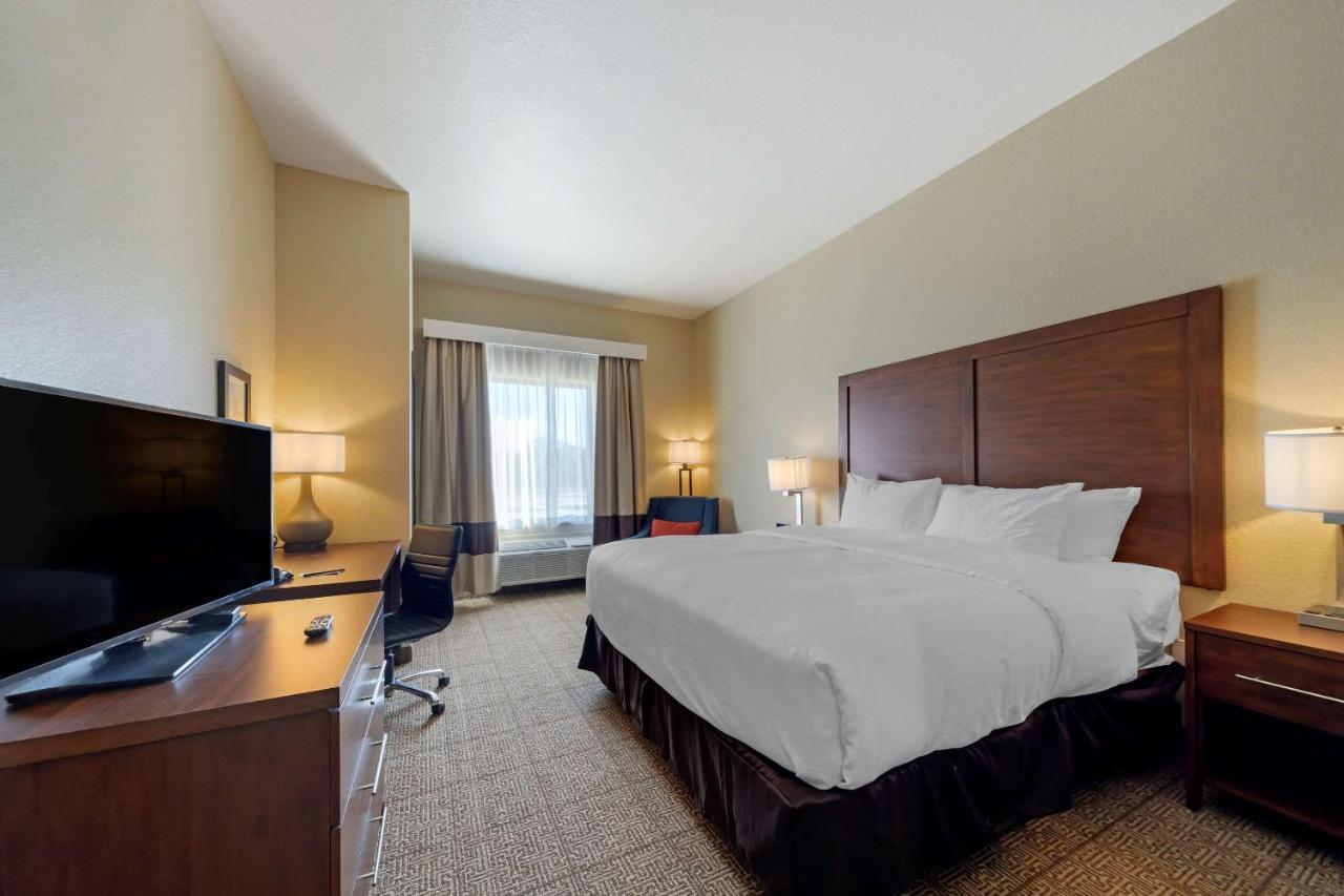 Comfort Inn & Suites Harrah Choctaw Extérieur photo