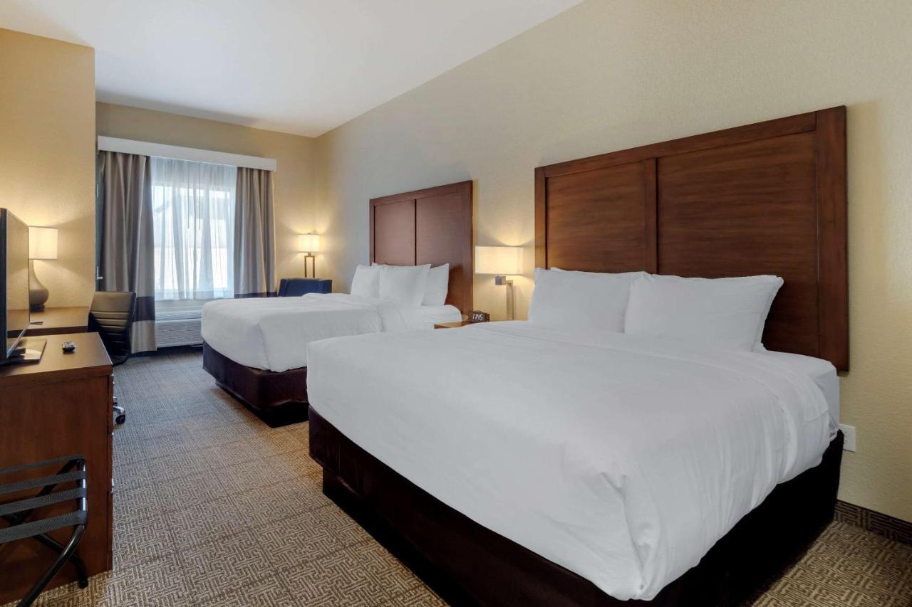 Comfort Inn & Suites Harrah Choctaw Extérieur photo