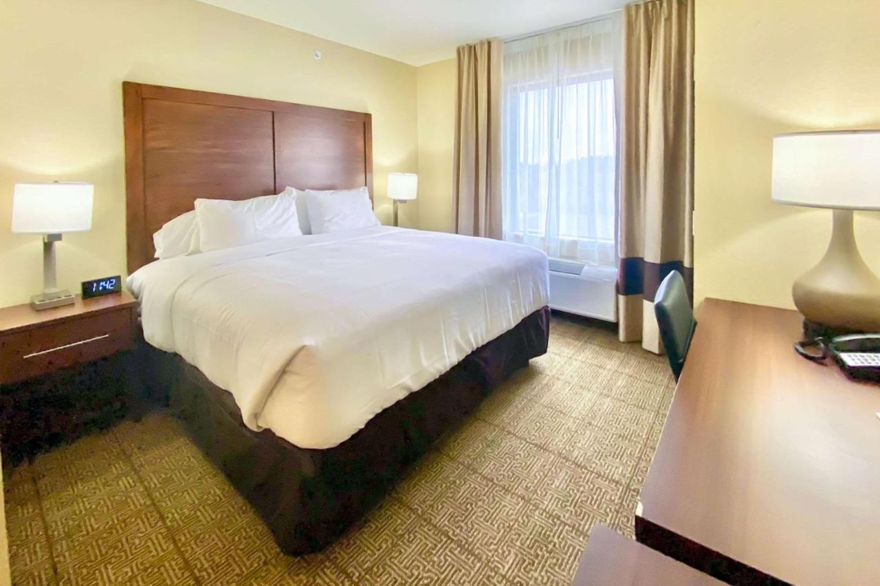 Comfort Inn & Suites Harrah Choctaw Extérieur photo